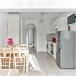Cleopatra Seaside Homes, Logaras, Paros Appartamento