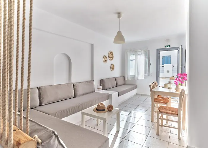 Cleopatra Seaside Homes, Logaras, Paros 公寓