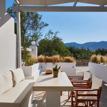 Cleopatra Seaside Homes, Logaras, Paros Πίσω Λιβάδι