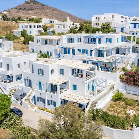 Cleopatra Seaside Homes, Logaras, Paros Πίσω Λιβάδι