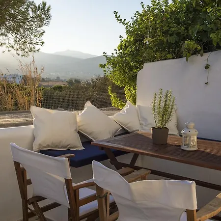 Cleopatra Seaside Homes, Logaras, Paros