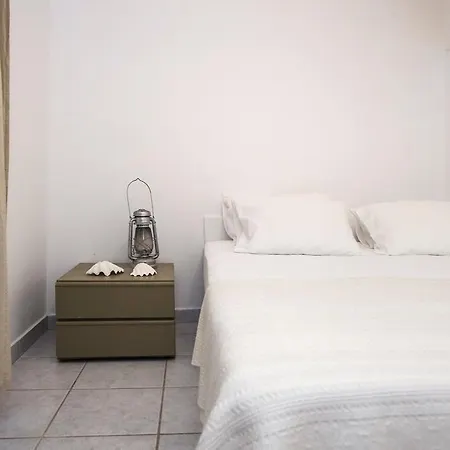 Cleopatra Seaside Homes, Logaras, Paros