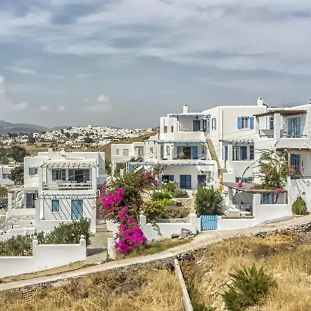 Cleopatra Seaside Homes, Logaras, Paros Πίσω Λιβάδι