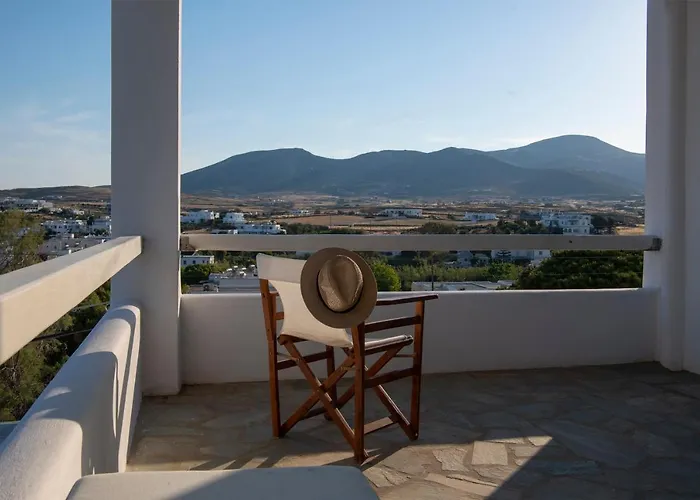 Cleopatra Seaside Homes, Logaras, Paros *